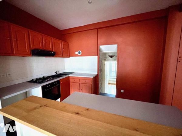 Appartement type 4 au 1er étage