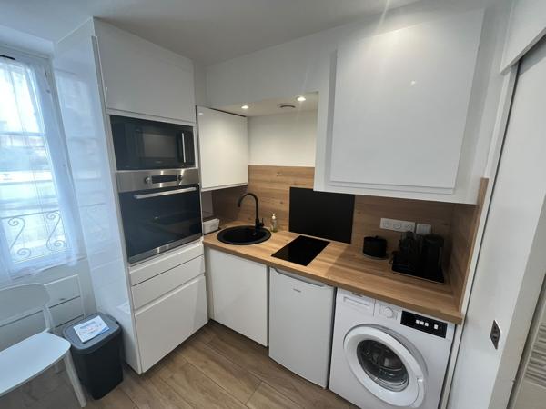 Appartement
         1 pièce
        - 22 m² 160 000 € *