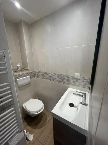 Appartement
         1 pièce
        - 22 m² 160 000 € *