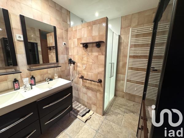 Maison à vendre 7 pièces 298 m² Saint-Martin-la-Pallu