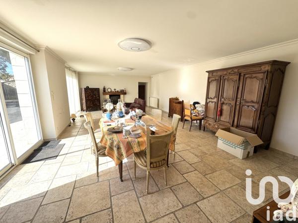 Maison à vendre 7 pièces 298 m² Saint-Martin-la-Pallu