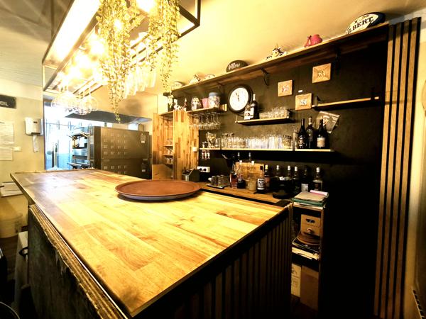 Fonds De Commerce - 200 m²