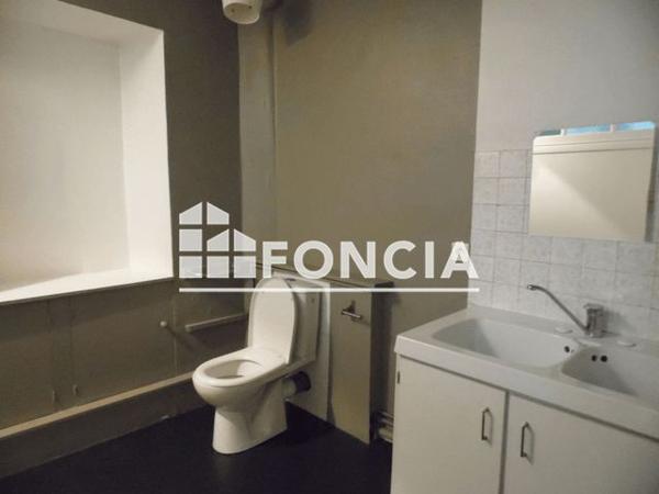 Location Appartement 4 pièces 102.9 m² - 2 AVENUE FRANCOIS MITTERRAND Chinon 37500