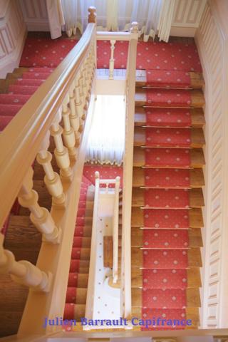 Château de la Troussaye du XIX ème siècle sur son domaine de 75,12 Ha