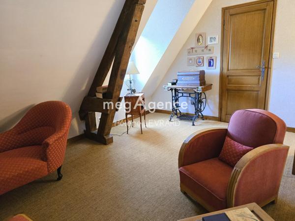 Maison à EVRON, 53600 - 13 pièces 268m²