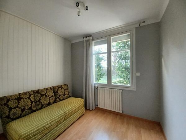 Maison de plain-pied  de 91 m² avec grand terrain de 1200 m² à Divatte-sur-Loire