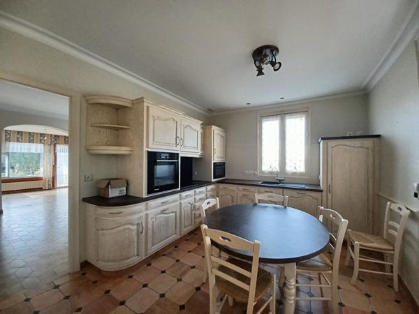 Maison de plain-pied  de 91 m² avec grand terrain de 1200 m² à Divatte-sur-Loire
