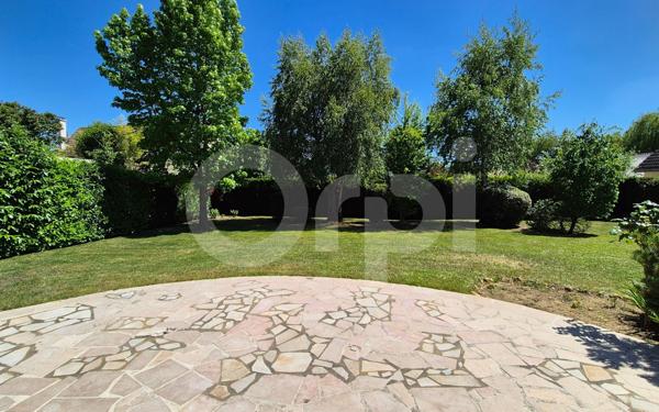 Maison à vendre    6 pièces •  La Queue-en-Brie