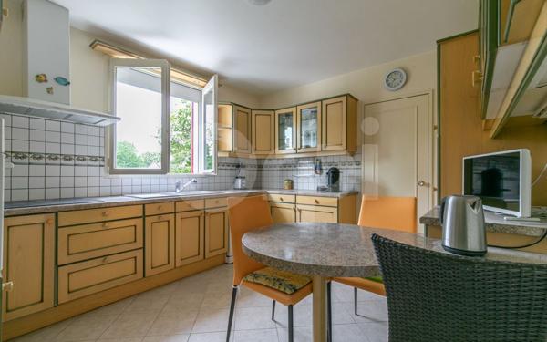 Maison à vendre    6 pièces •  La Queue-en-Brie