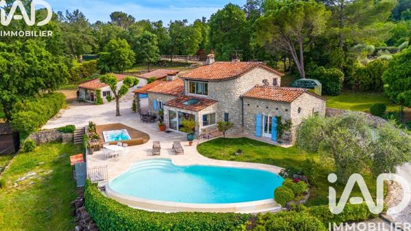 Maison à vendre 7 pièces 205 m² Fayence