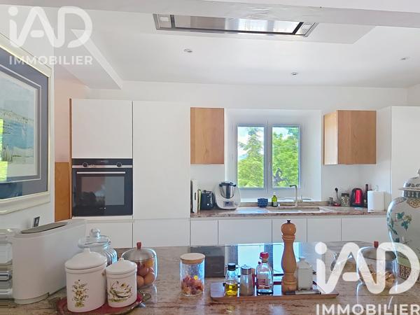 Maison à vendre 7 pièces 205 m² Fayence