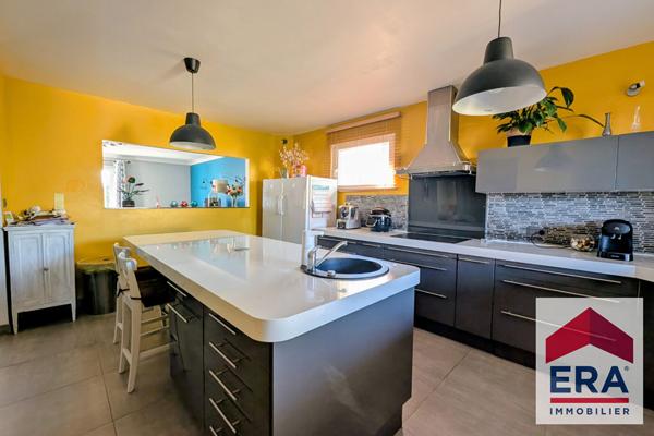 Maison Pierrelatte 6 pièce(s) 170 m2