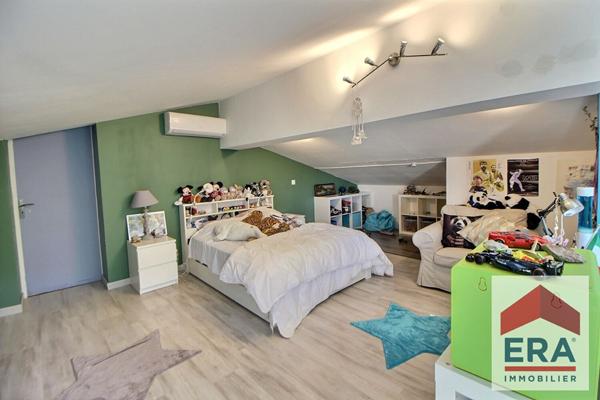 Maison Pierrelatte 6 pièce(s) 170 m2