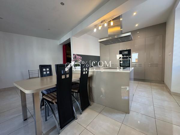 Appartement 6 pièce(s) 5 chambre(s) 160 m²