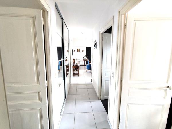Maison 5 pièces - 209 m²