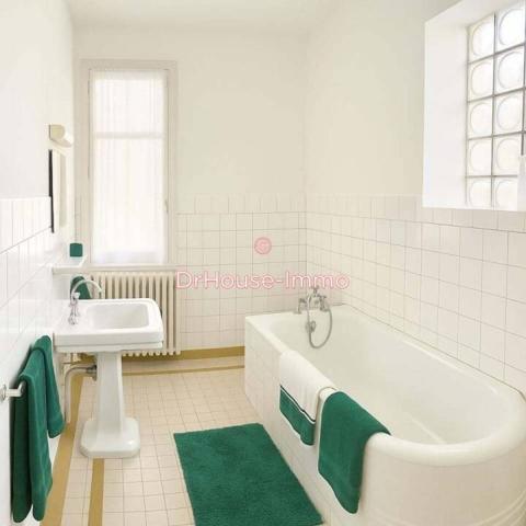 Maison à vendre 8 pièces de 245 m²