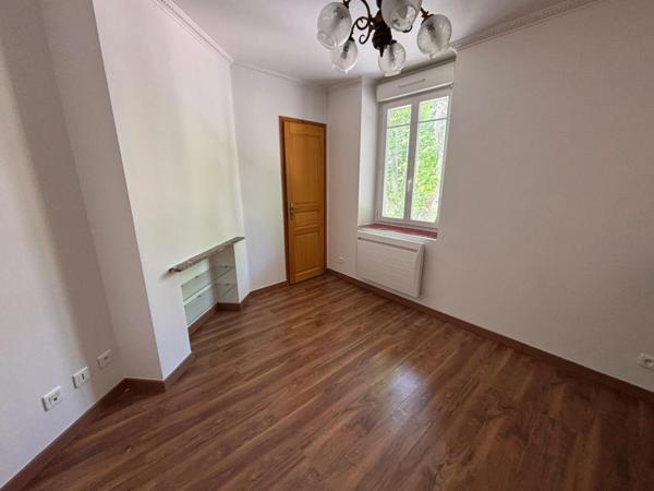 Appartement à louer 2 pièces SOISSONS (02)