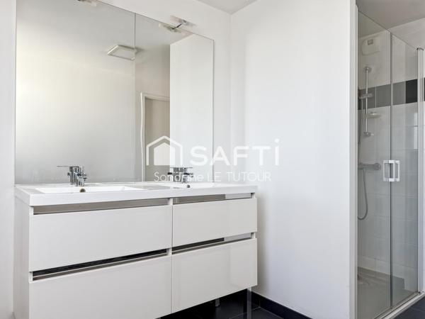 Emplacement idéal, appartement T3 au dernier étage