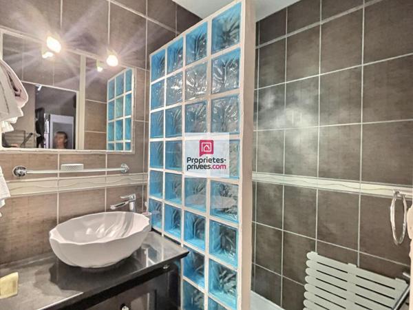 MAISON 205 m² -  2 Logements Piscine & 2 Garages