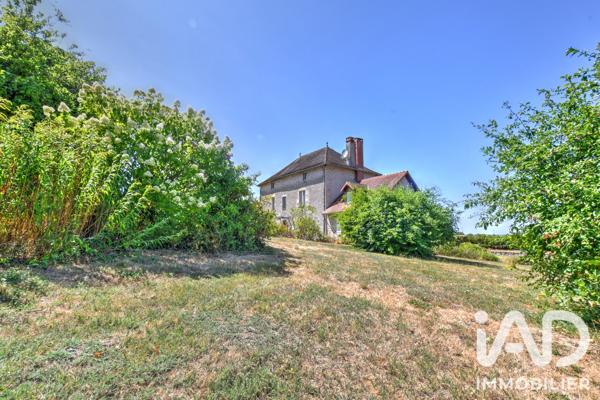 Maison à vendre 10 pièces 380 m² Saint-Léonard-de-Noblat