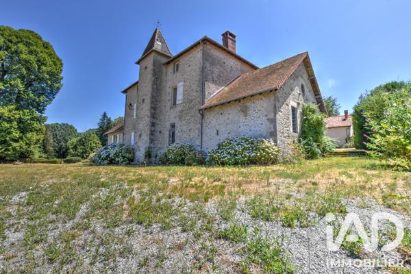 Maison à vendre 10 pièces 380 m² Saint-Léonard-de-Noblat