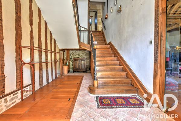 Maison à vendre 10 pièces 380 m² Saint-Léonard-de-Noblat
