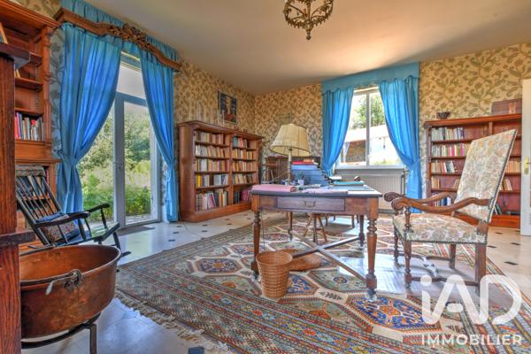 Maison à vendre 10 pièces 380 m² Saint-Léonard-de-Noblat