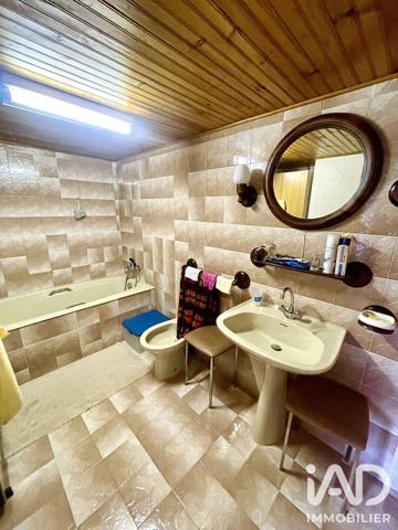 Maison à vendre 5 pièces 128 m² Lathus-Saint-Rémy
