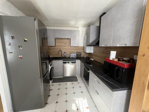 Appartement 3 pièce(s) 1 chambre(s) 81 m²