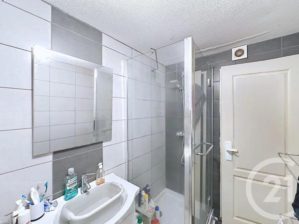 Appartement F3 à vendre  3 pièces - 51,83 m 2   DANJOUTIN  - 90