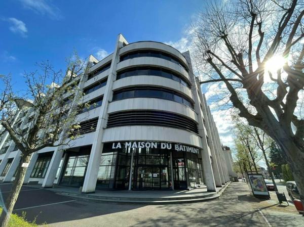 BUREAUX à VENDRE de 478 m²