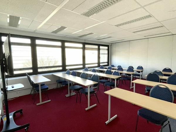 BUREAUX à VENDRE de 478 m²