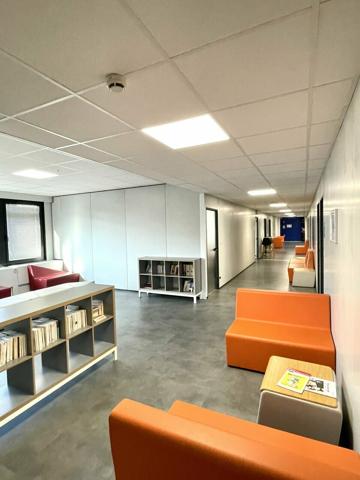 BUREAUX à VENDRE de 478 m²
