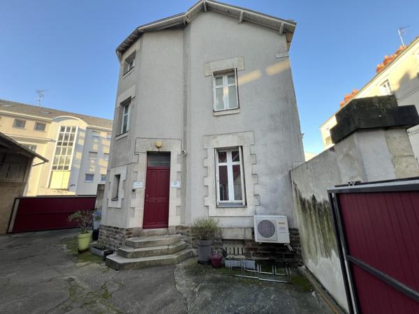 IMMEUBLE INDEPENDANT BUREAUX A VENDRE CITE DES CONGRES NANTES