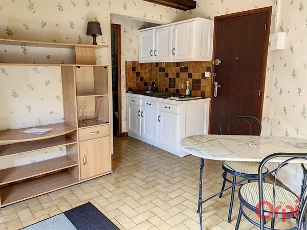 Immeuble à vendre    8 pièces •  Montluçon