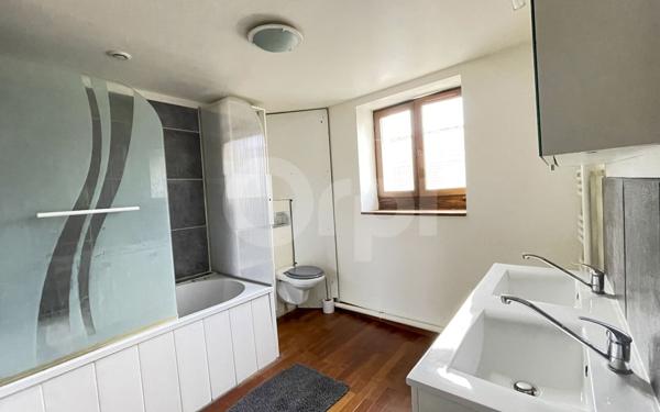 Maison à vendre    3 pièces •  Ecquevilly