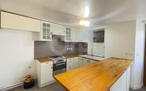 Maison à vendre    3 pièces •  Ecquevilly