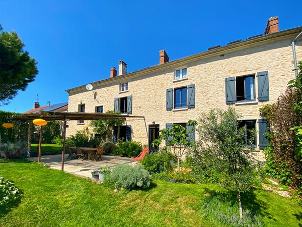 Propriété exceptionnelle Oinville sur montcient 276m² habitables