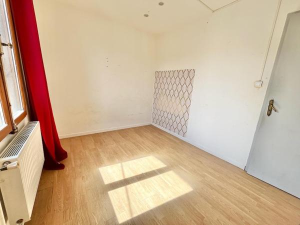 Maison de ville 2 chambres possibilité 3