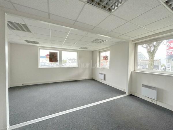 BUREAUX à LOUER de 155 m²