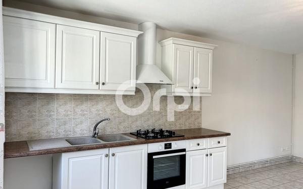 Appartement à louer    2 pièces •  Le Lardin-Saint-Lazare