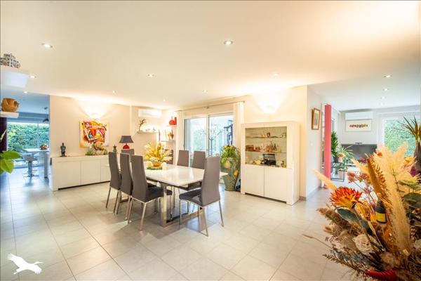 Maison à vendre |  Biscarrosse |  6 pièces | 214 m²