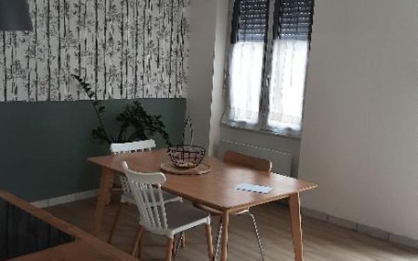 Immeuble à vendre    6 pièces •  Contres