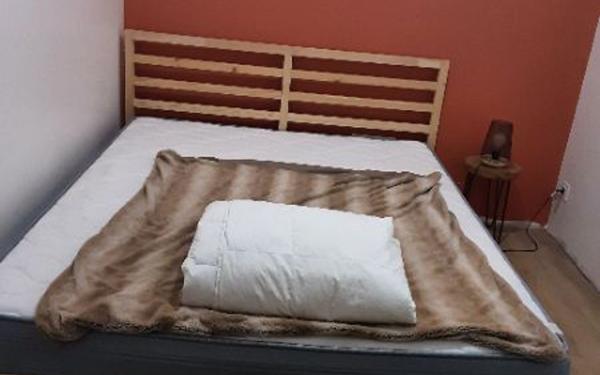 Immeuble à vendre    6 pièces •  Contres