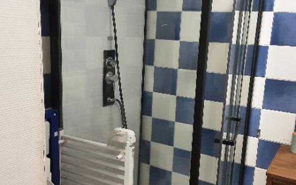 Immeuble à vendre    6 pièces •  Contres