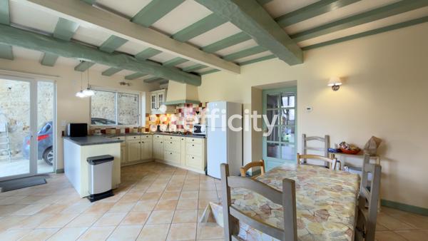 Maison 8 pièces - 210 m² Exclusivité efficity