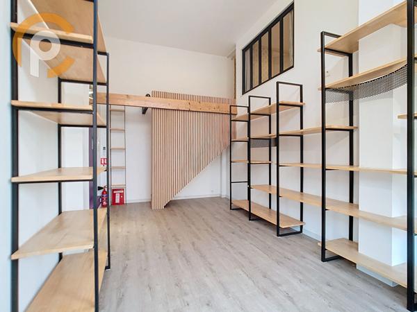 Location Local commercial49,09 m² - SAINT CYPRIEN (66750)