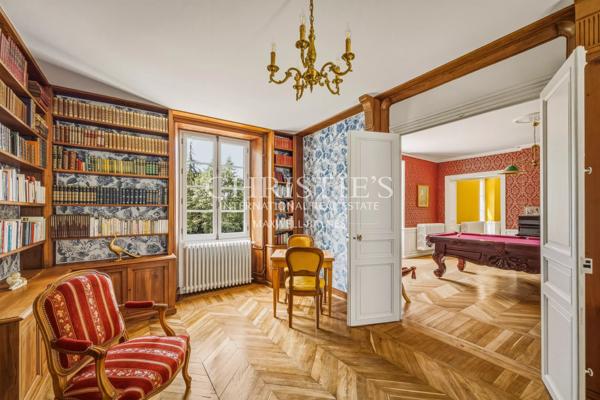 Château privé d’exception avec une activité de chambres d’hôtes de luxe établie