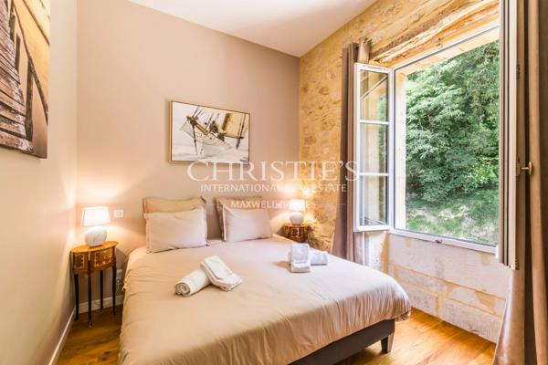 Château privé d’exception avec une activité de chambres d’hôtes de luxe établie