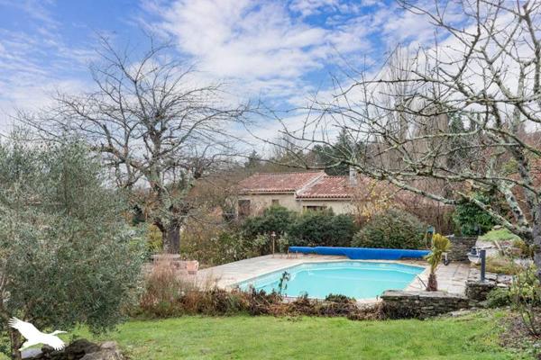 Maison à vendre |  Lieurac |  9 pièces | 200 m²